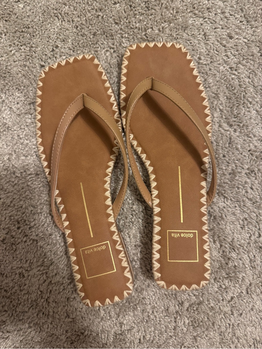 Dolce Vita Barty Flip Flop Sandals Brown Size 10